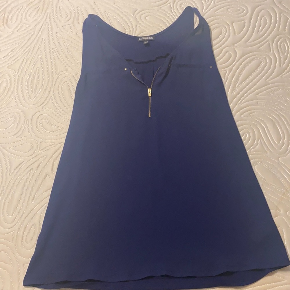 Cute and soft Express top